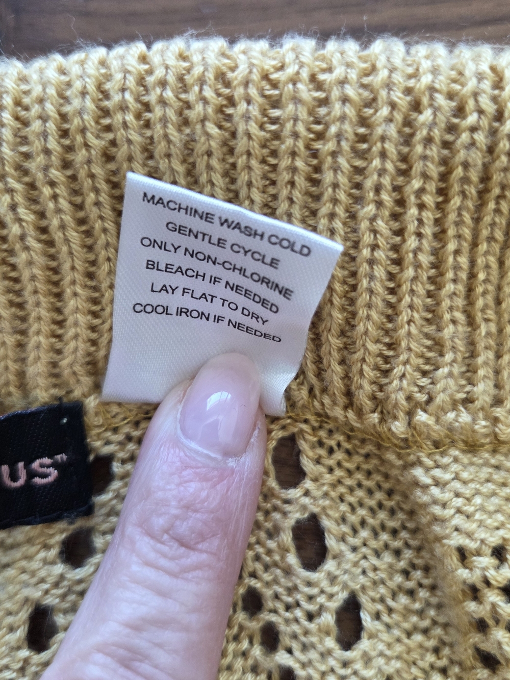 Almost Famous Knit Lace Pattern Boho Bohemian Shorts, Yellow Goldenrod - Large - Picture 5 of 5